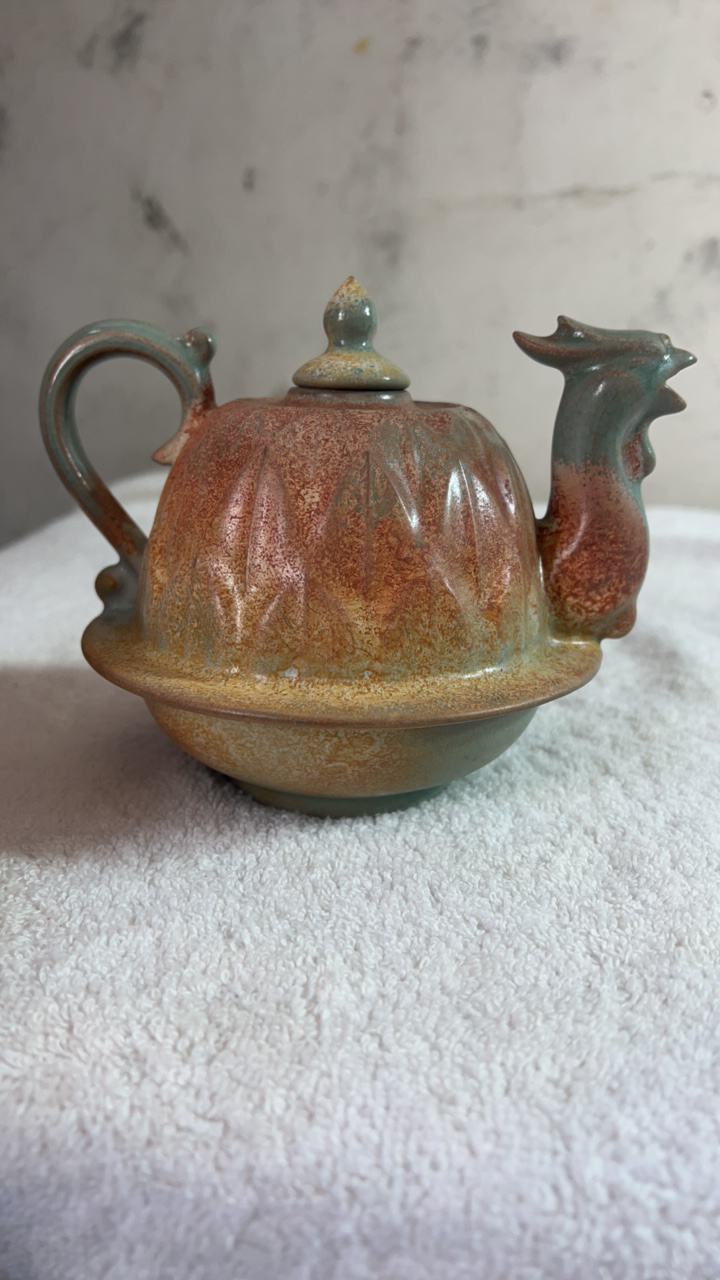 老汝窑鸡冠酒壶 ，古老痕迹老物件陶瓷全手工手捏色釉纯手工
