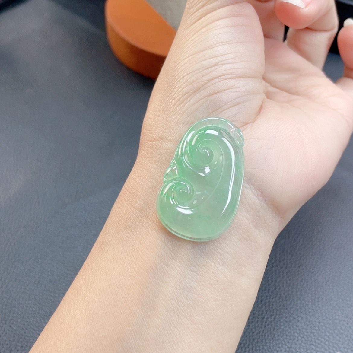 【闪购商品】翡翠颈饰未镶嵌77号 冰甜绿