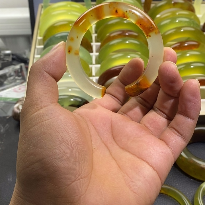 蛇纹石玉合金手镯51