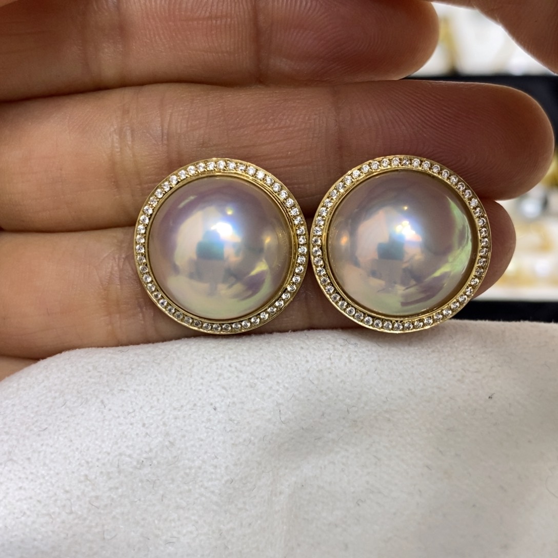 拼合珍珠（马贝珠）耳饰18K金镶嵌