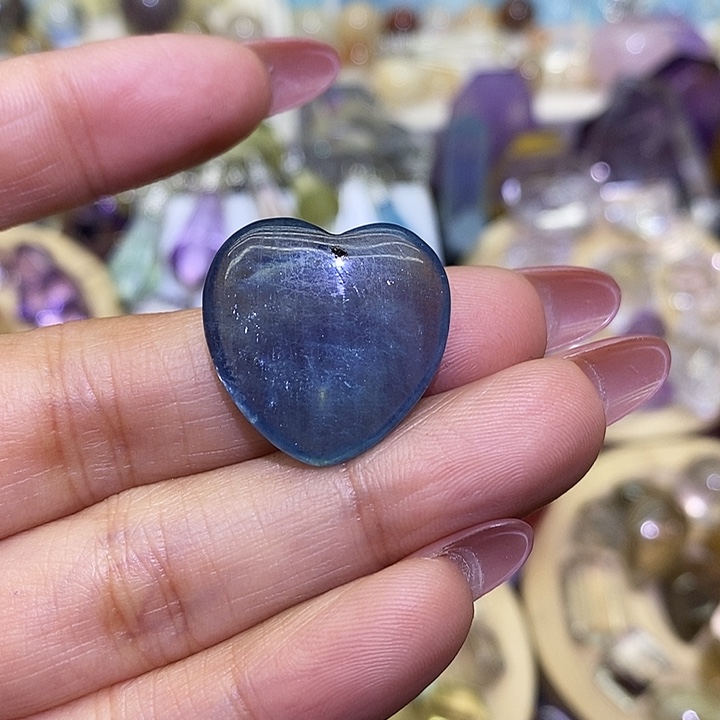 ****卡珠宝半成品水晶未镶嵌打孔