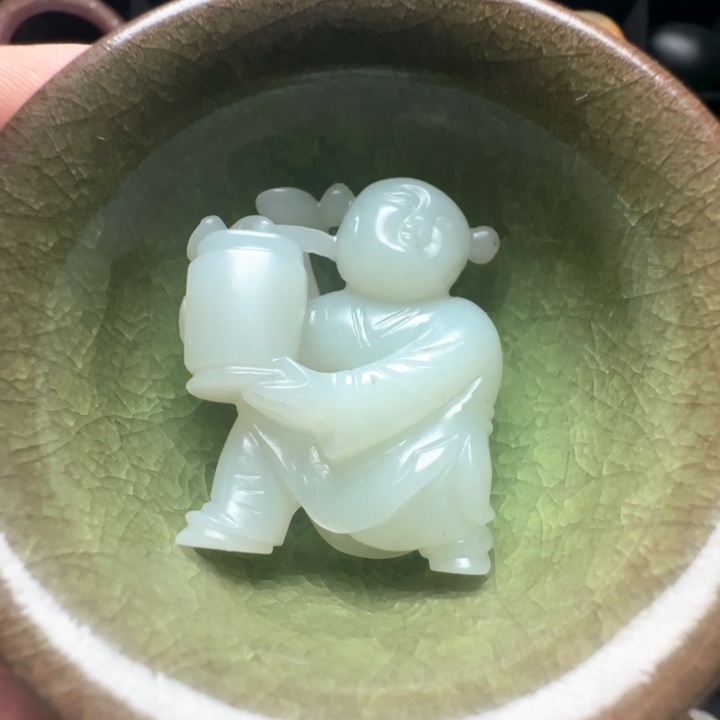 鱼***龙瓷器口上都会挂饰有个