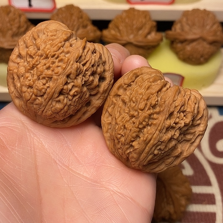 文玩核桃吊坠41逐鹿老树一代疆