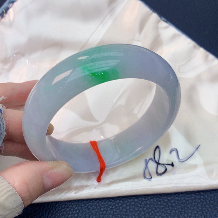 翡翠未镶嵌手镯翡翠手镯