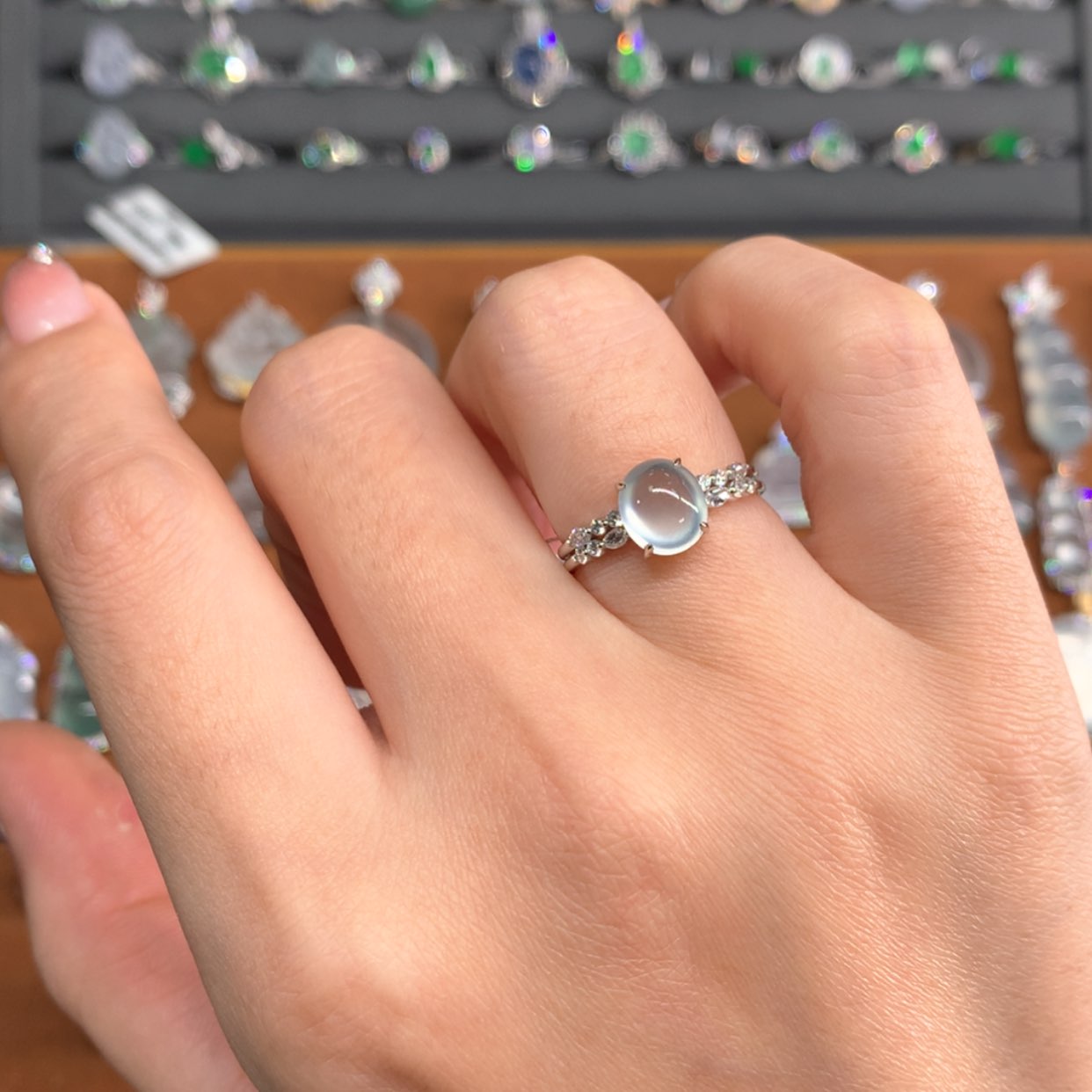 【闪购商品】翡翠戒指18K金镶嵌戒指