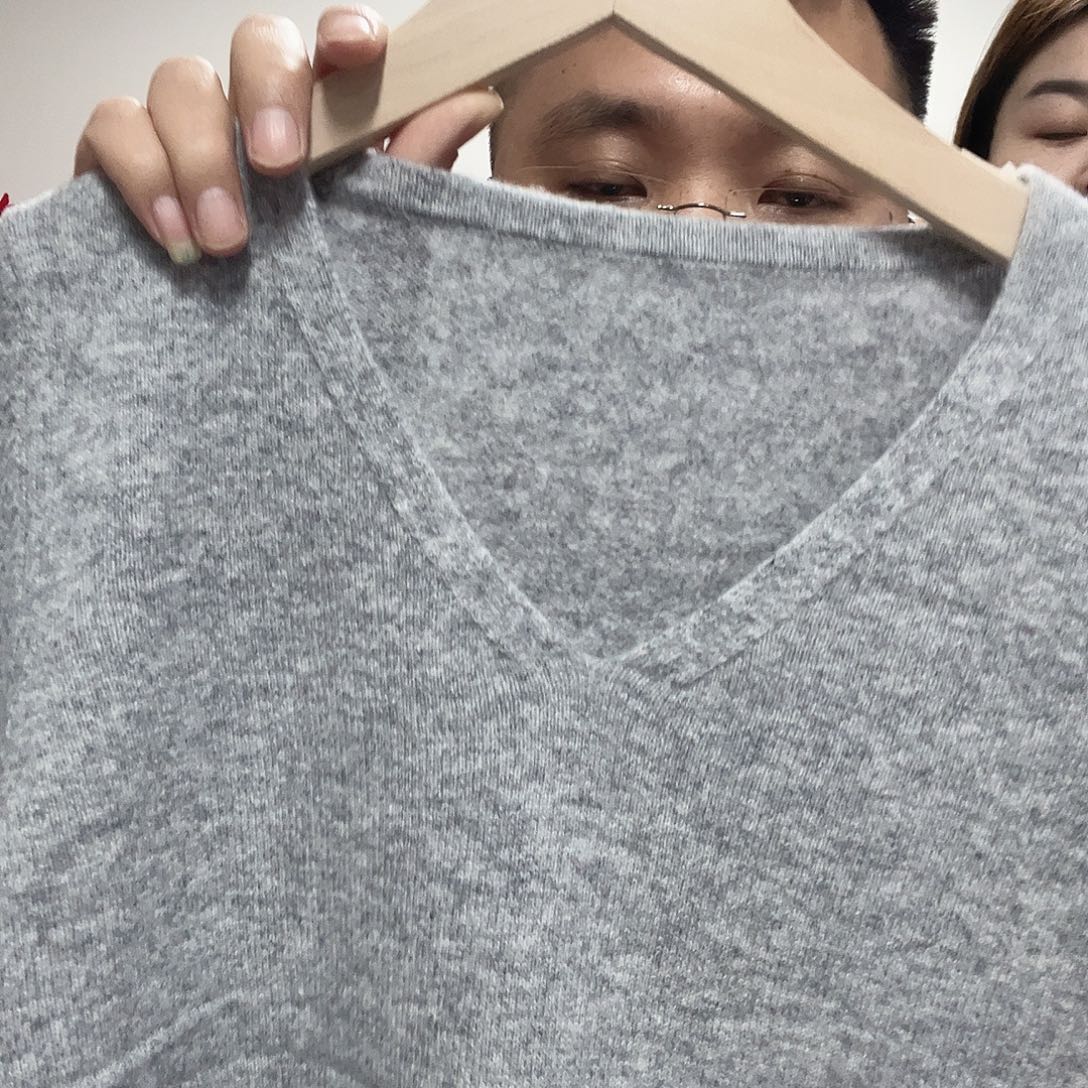 100羊毛v领小号M码