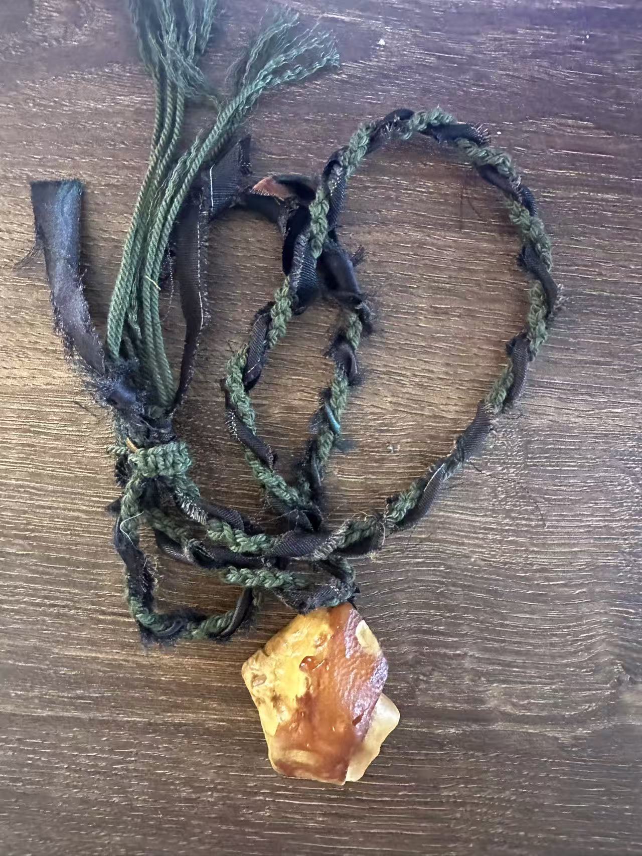 蜜蜡锁骨链*蜜蜡吊坠设计款*蜜蜡项链设计款*长短可调节蜜蜡单珠