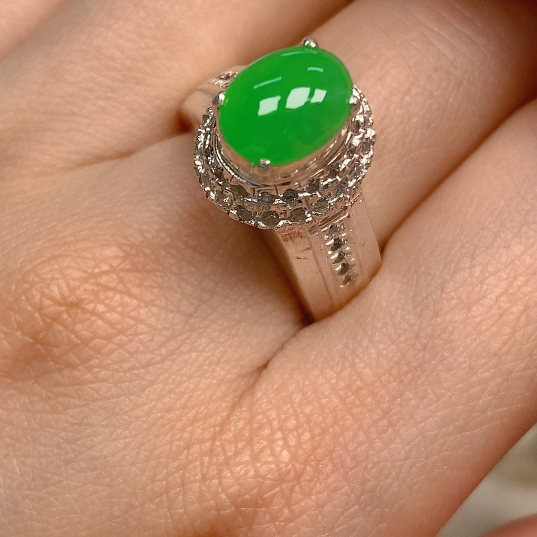 翡翠戒指未镶嵌翡翠