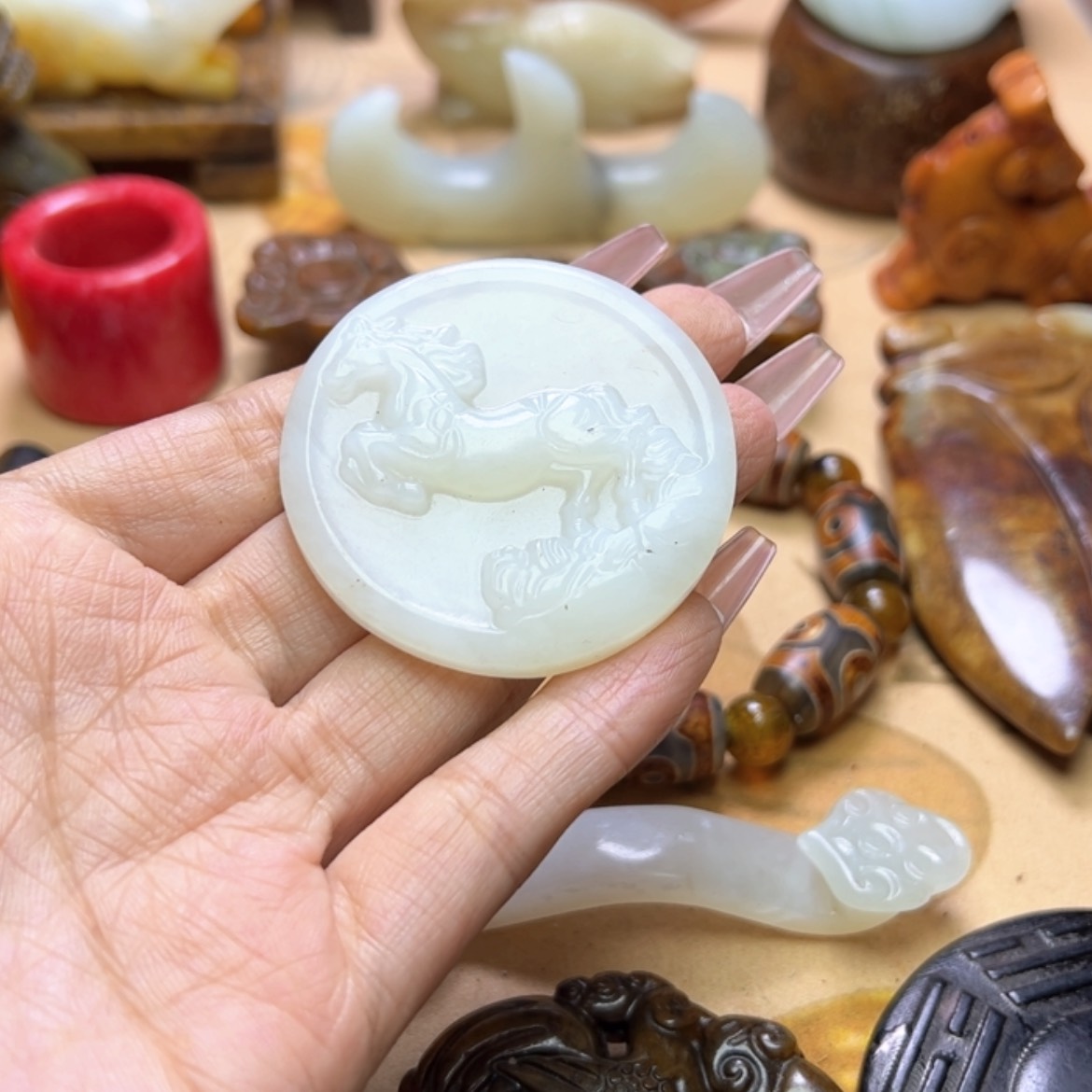 【闪购商品】蛇纹石玉颈饰未镶嵌