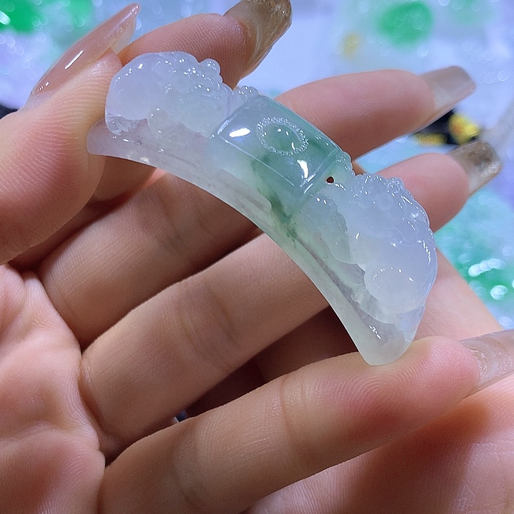 翡翠未镶嵌颈饰天然翡翠A货吊坠