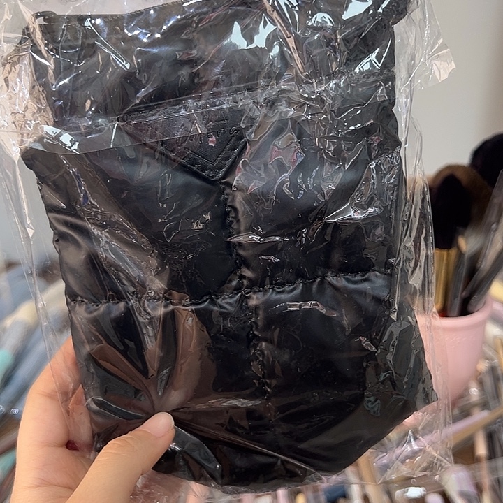 Q***༢刷包 微瑕 不退不换