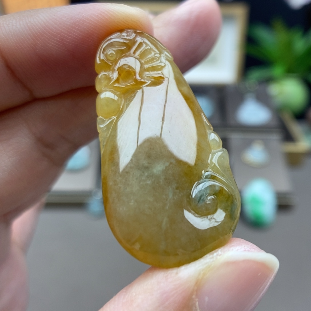 翡翠未镶嵌颈饰吊坠49