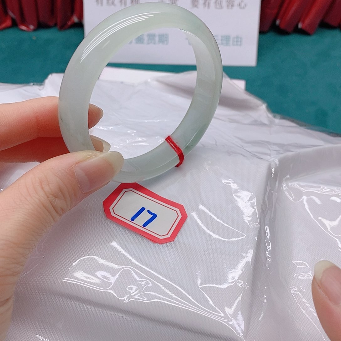 翡翠手镯未镶嵌园*1777777777