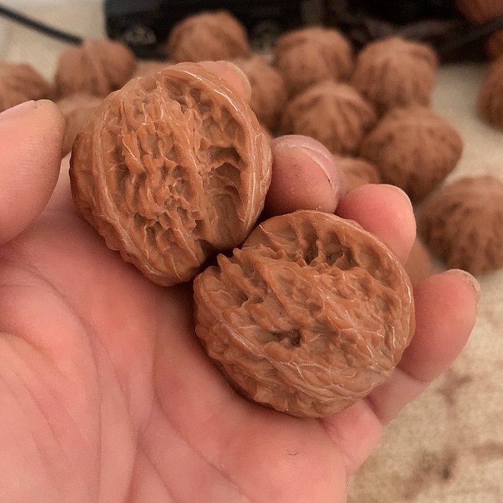 核桃自家麻核桃磨盘不打药