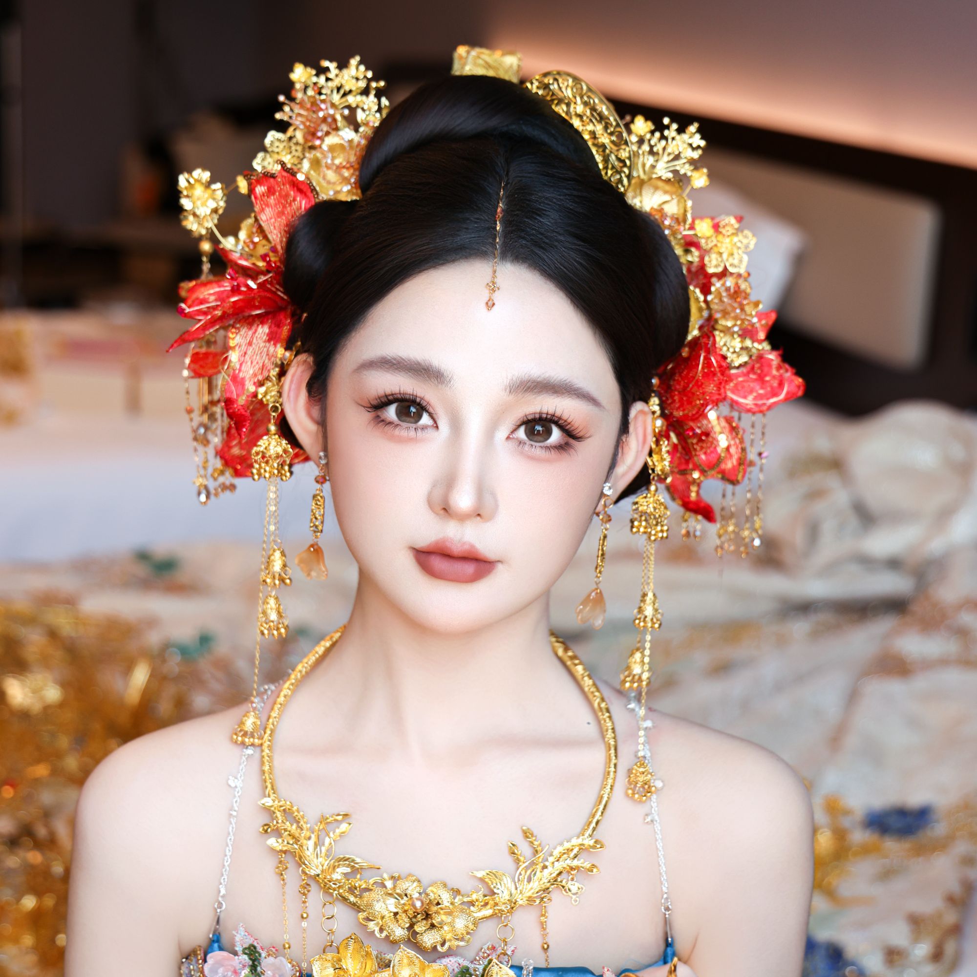 15271喜看优选新娘饰中式黄色古风汉唐汉服秀禾服龙凤褂流苏发饰