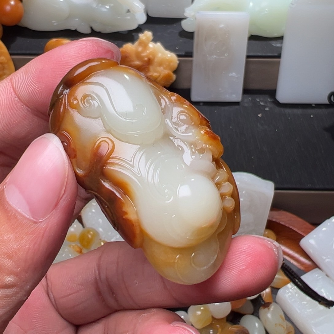 和田玉颈饰未镶嵌网****