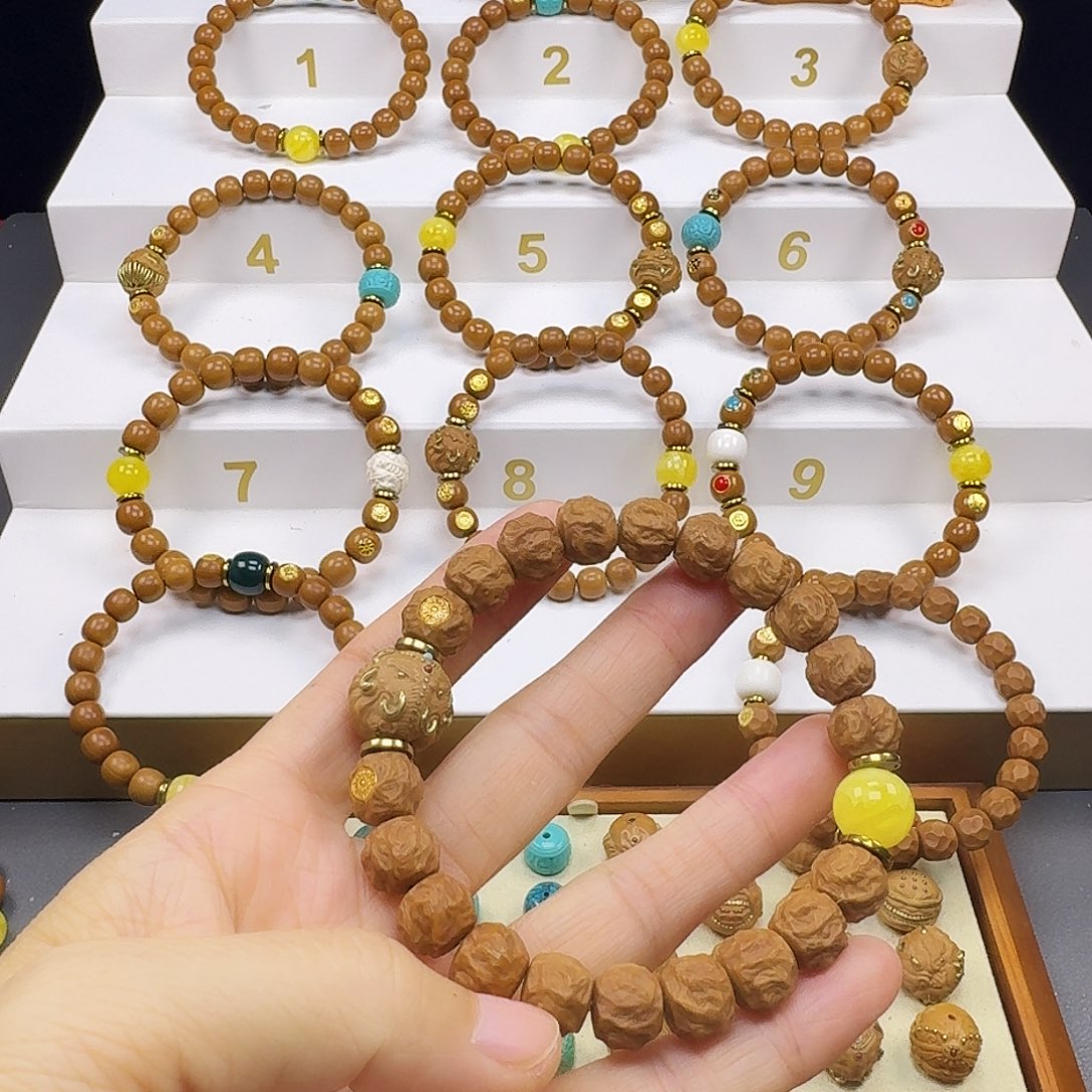 冯***帅猴头核桃吊坠猴头手串