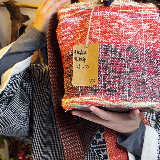 织绣手工制作包包