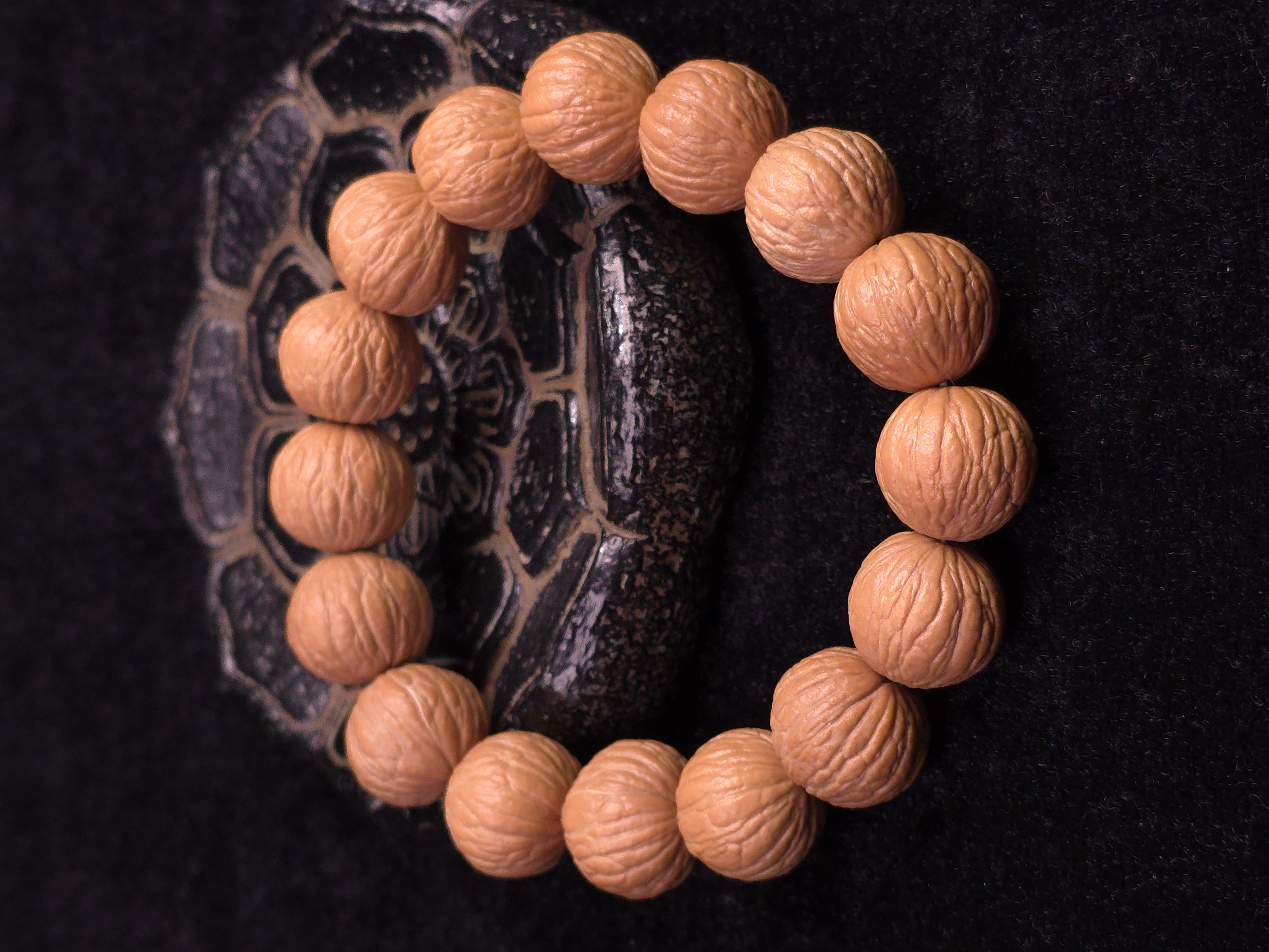 12 - 15mm原生态猴头手串【赠品】