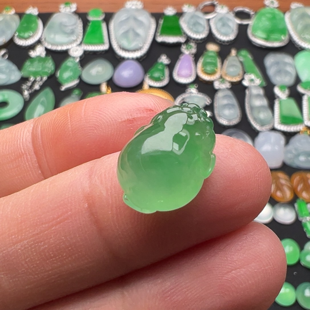 翡翠颈饰未镶嵌金蟾14.5