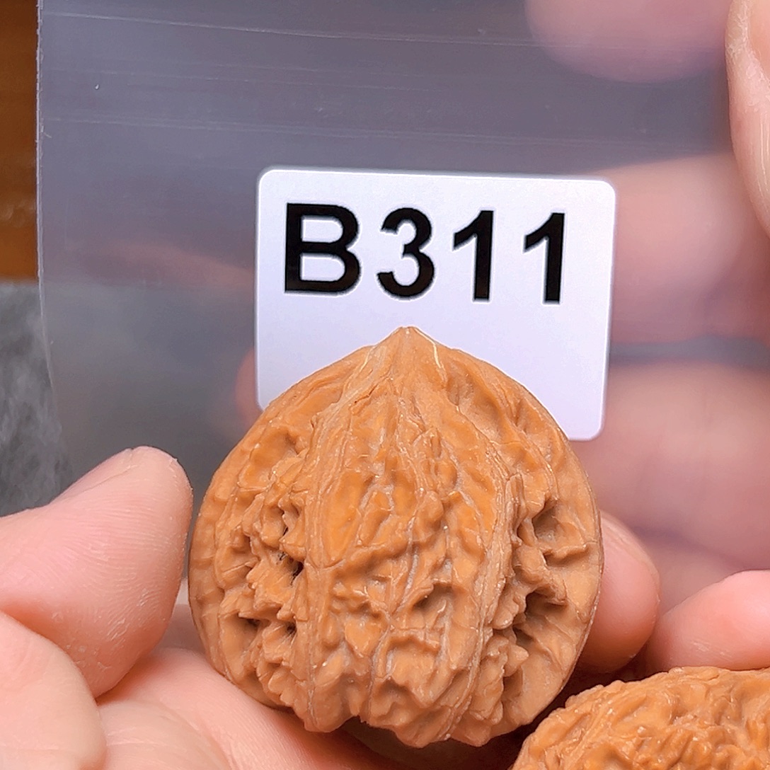 吊坠文玩核桃御龙粗筋 有瑕疵