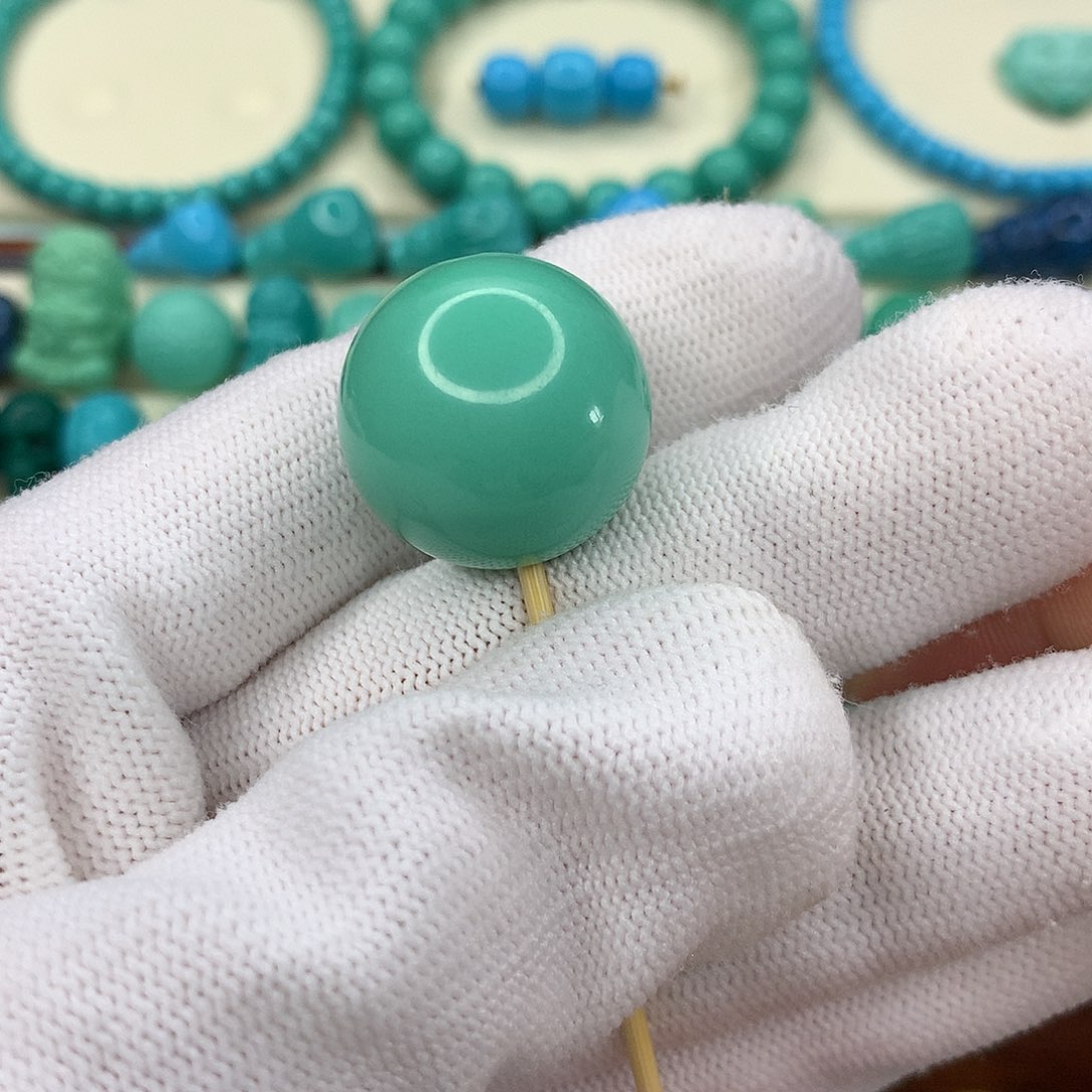 春***4果冻绿圆珠尺寸20.3