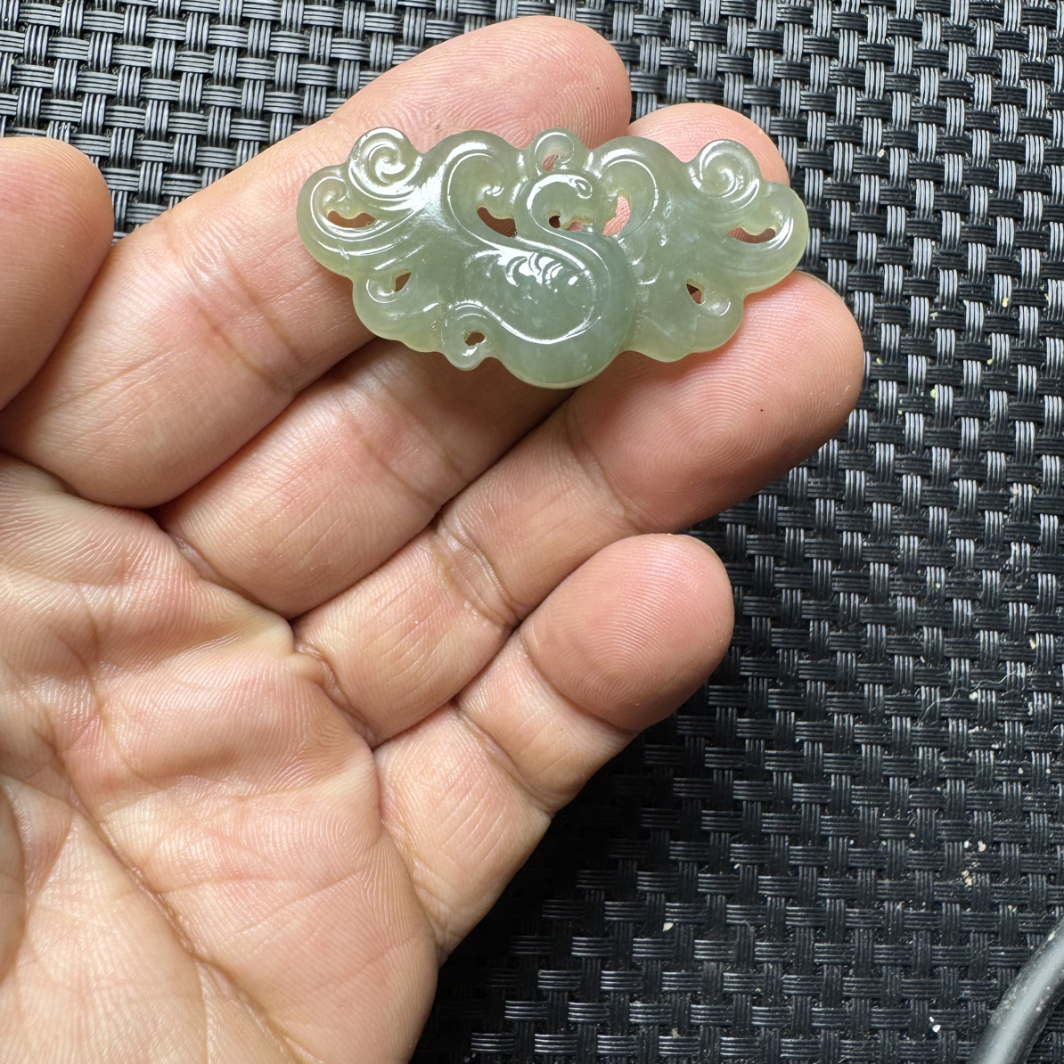 凤凰女士款精美玉石挂件新疆和田玉且末蓝