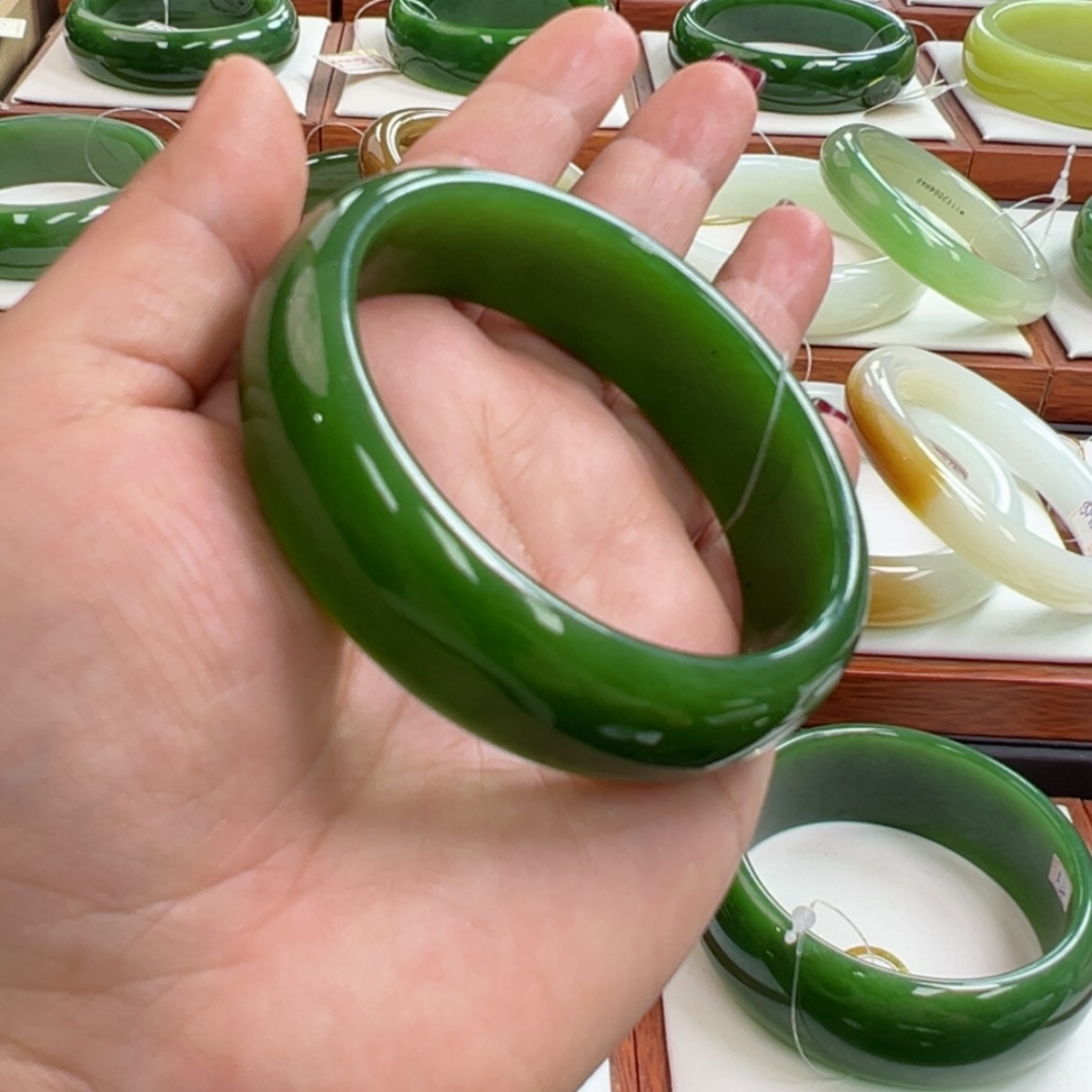 【闪购商品】和田玉手镯未镶嵌