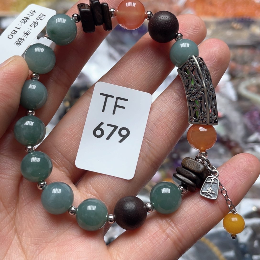 水晶多样性发一只未镶嵌