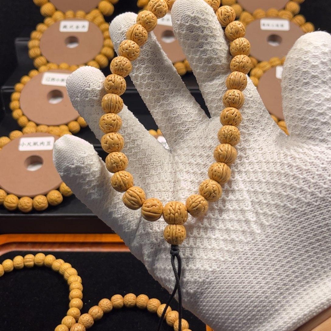 德***y桃核把件川上出品精选野生桃核手持