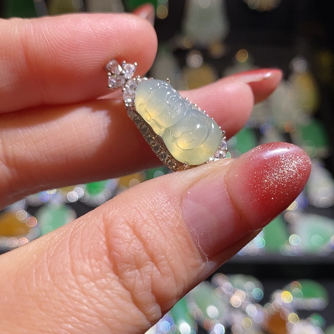 颈饰银S925镶嵌翡翠天然翡翠