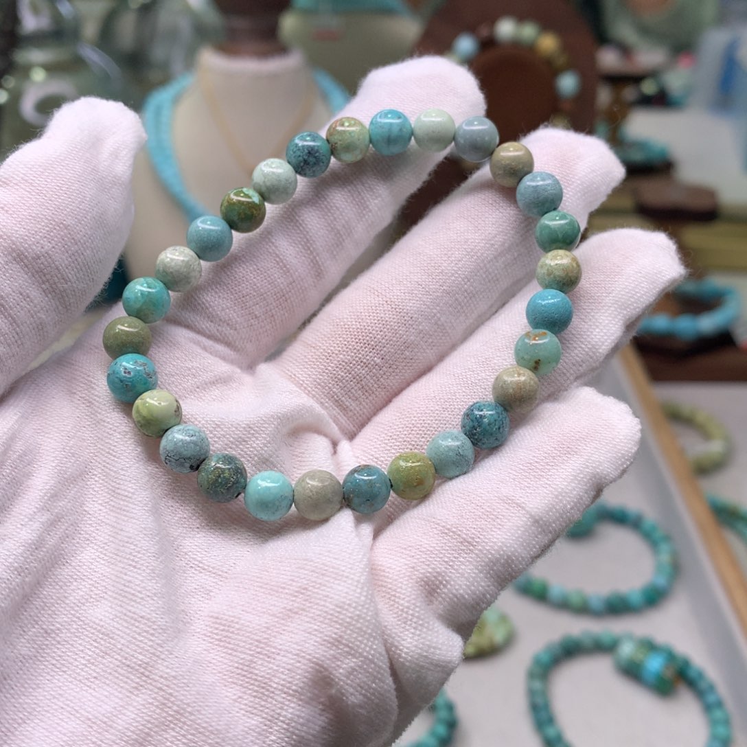 绿松石配饰未镶嵌