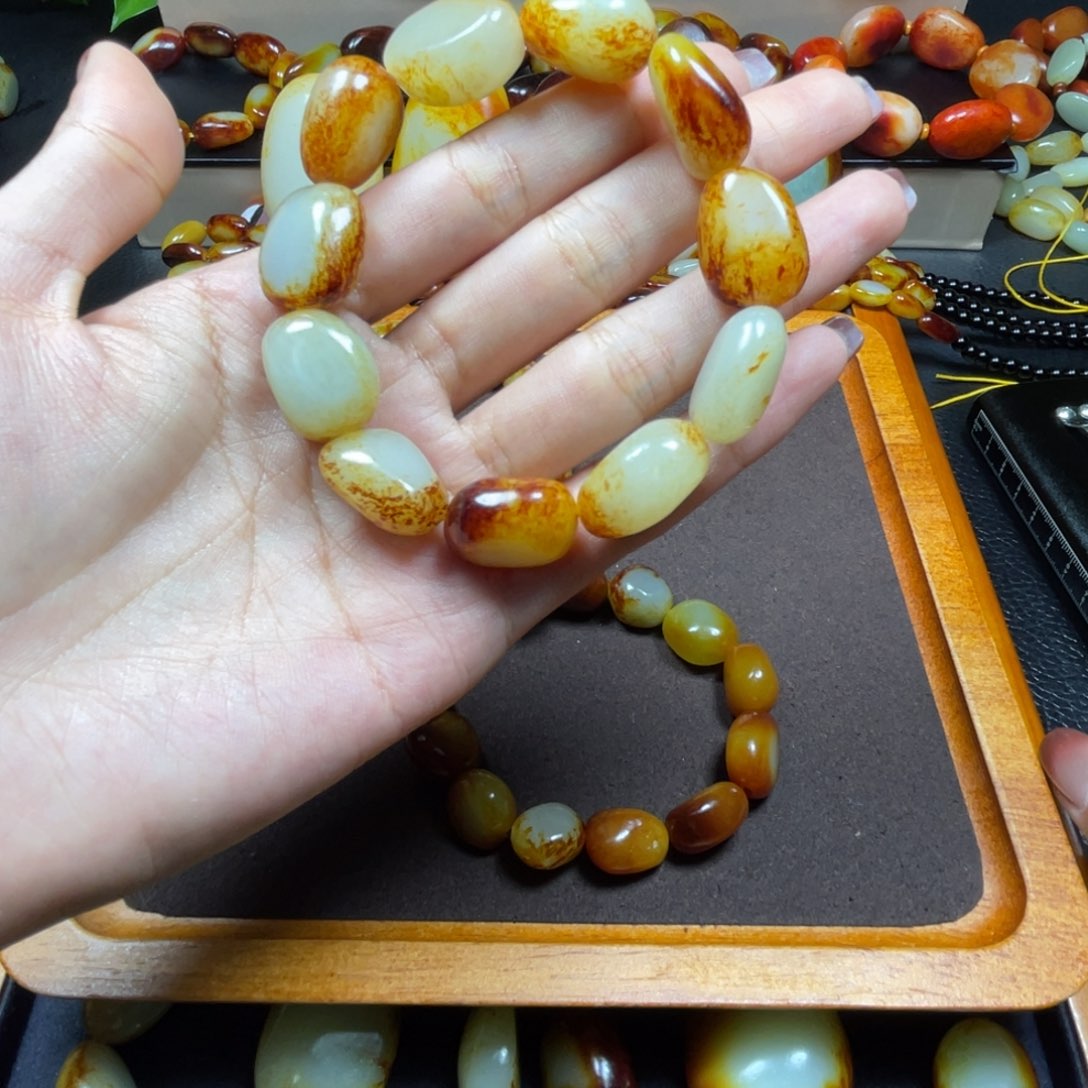 未镶嵌手链和田玉