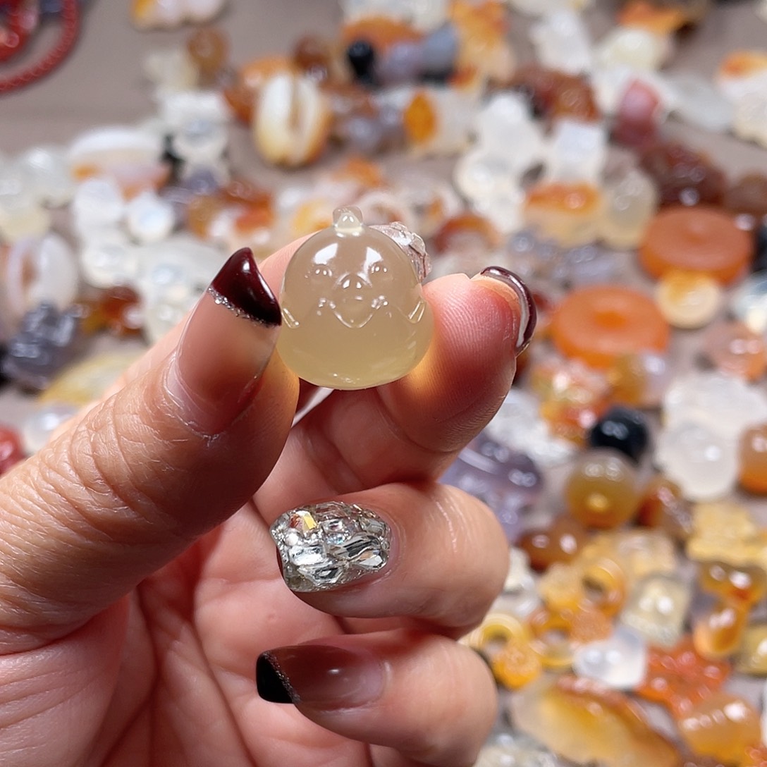 玛瑙/玉髓颈饰未镶嵌向*花