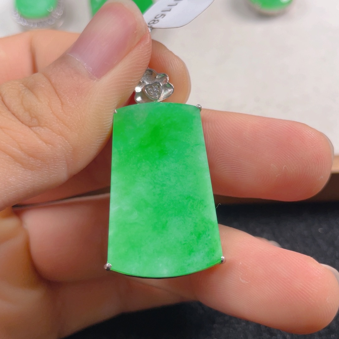 翡翠吊坠(不含链)银S925镶嵌