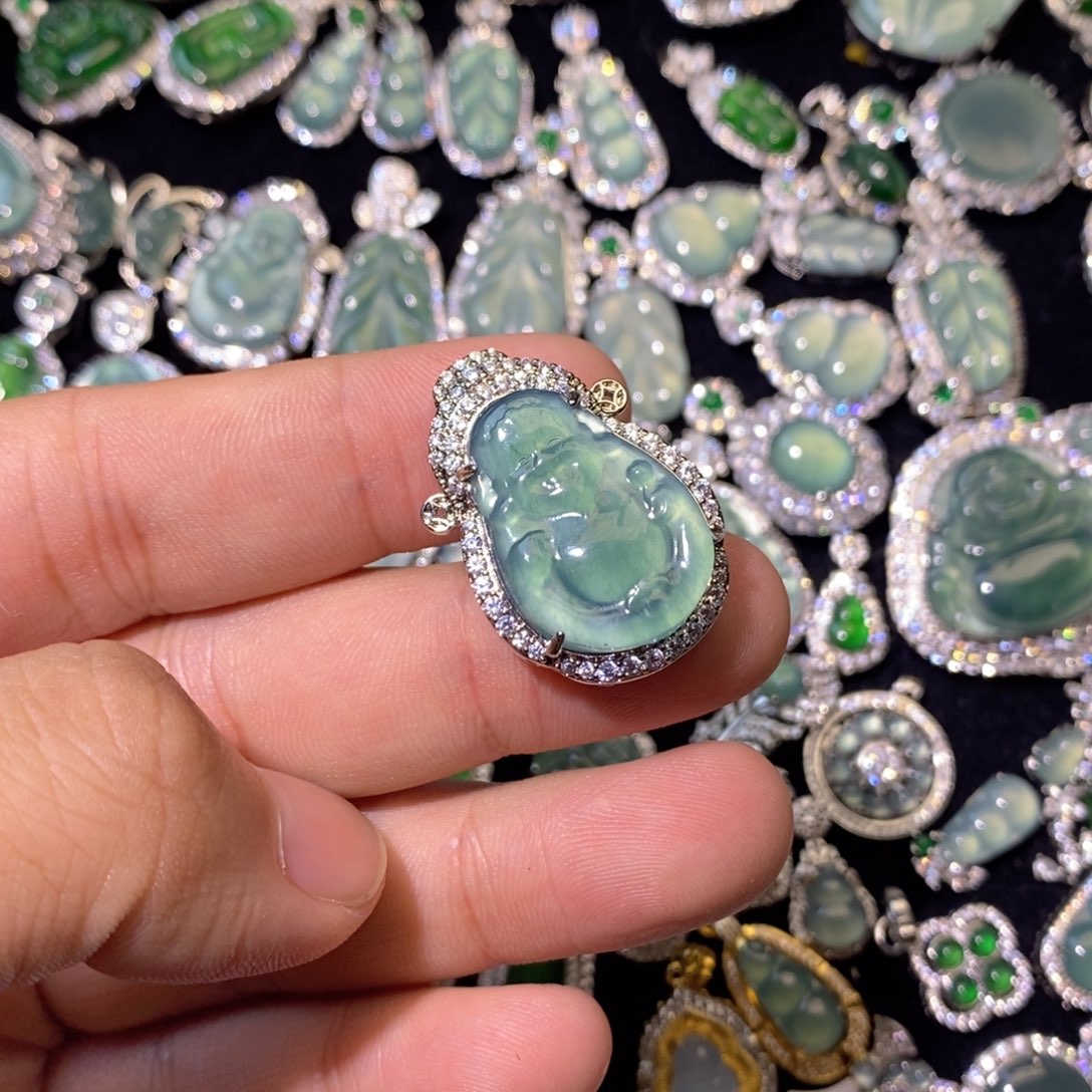 翡翠未镶嵌颈饰天然