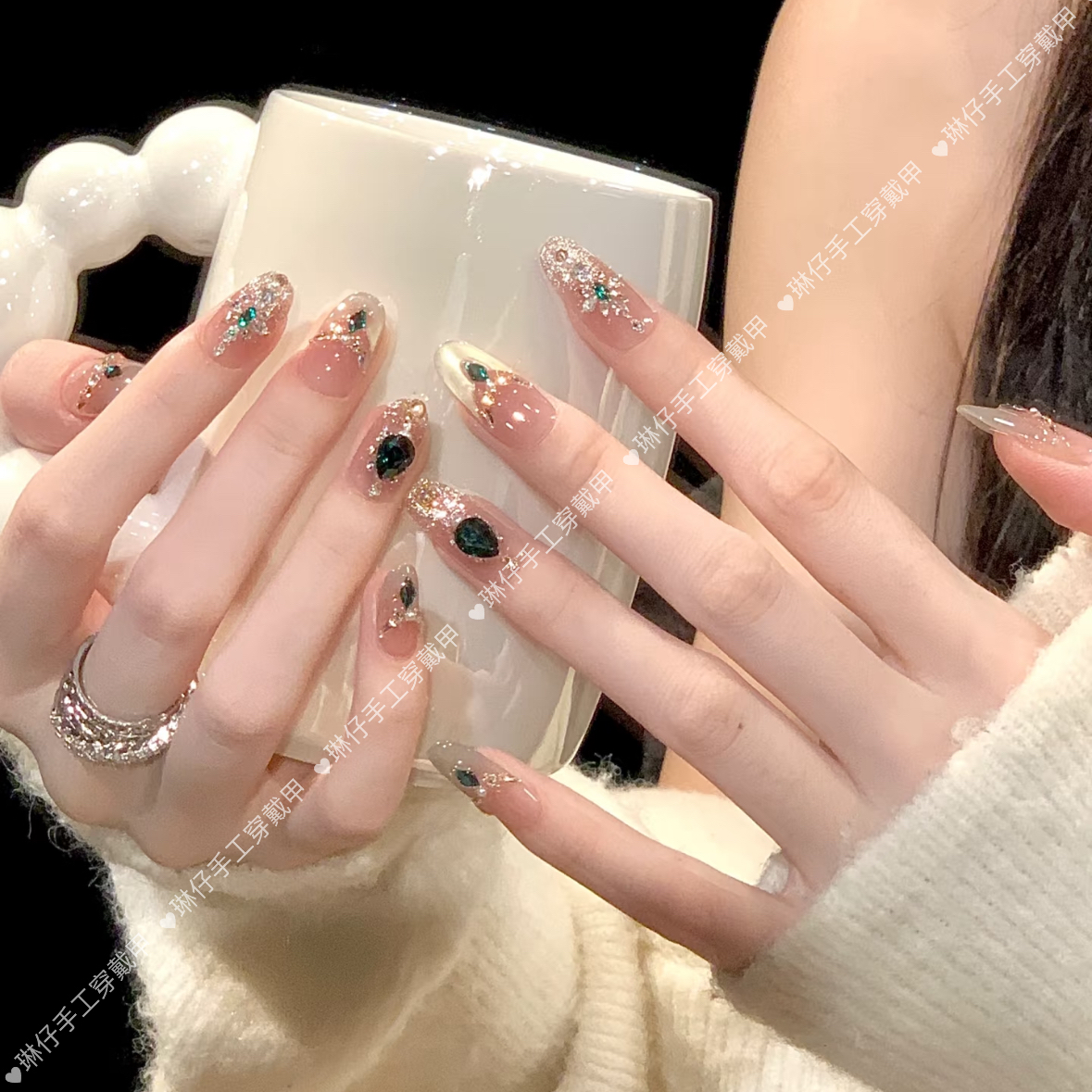 【绿宝石】轻奢显白纯手工穿戴甲光疗冰透渐变纯欲四季流行10片装