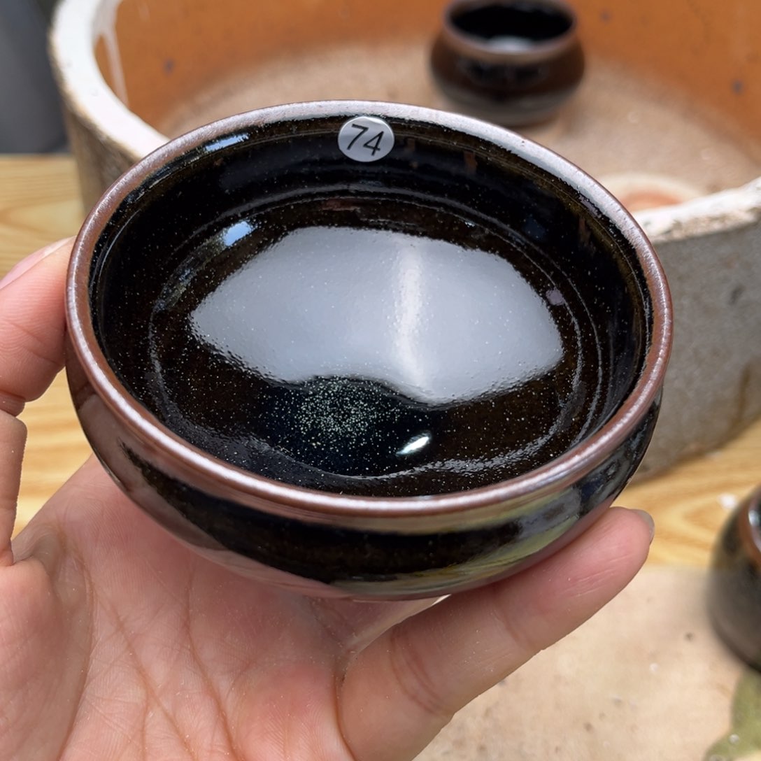 茶盏义兴龙窑坚持真柴烧