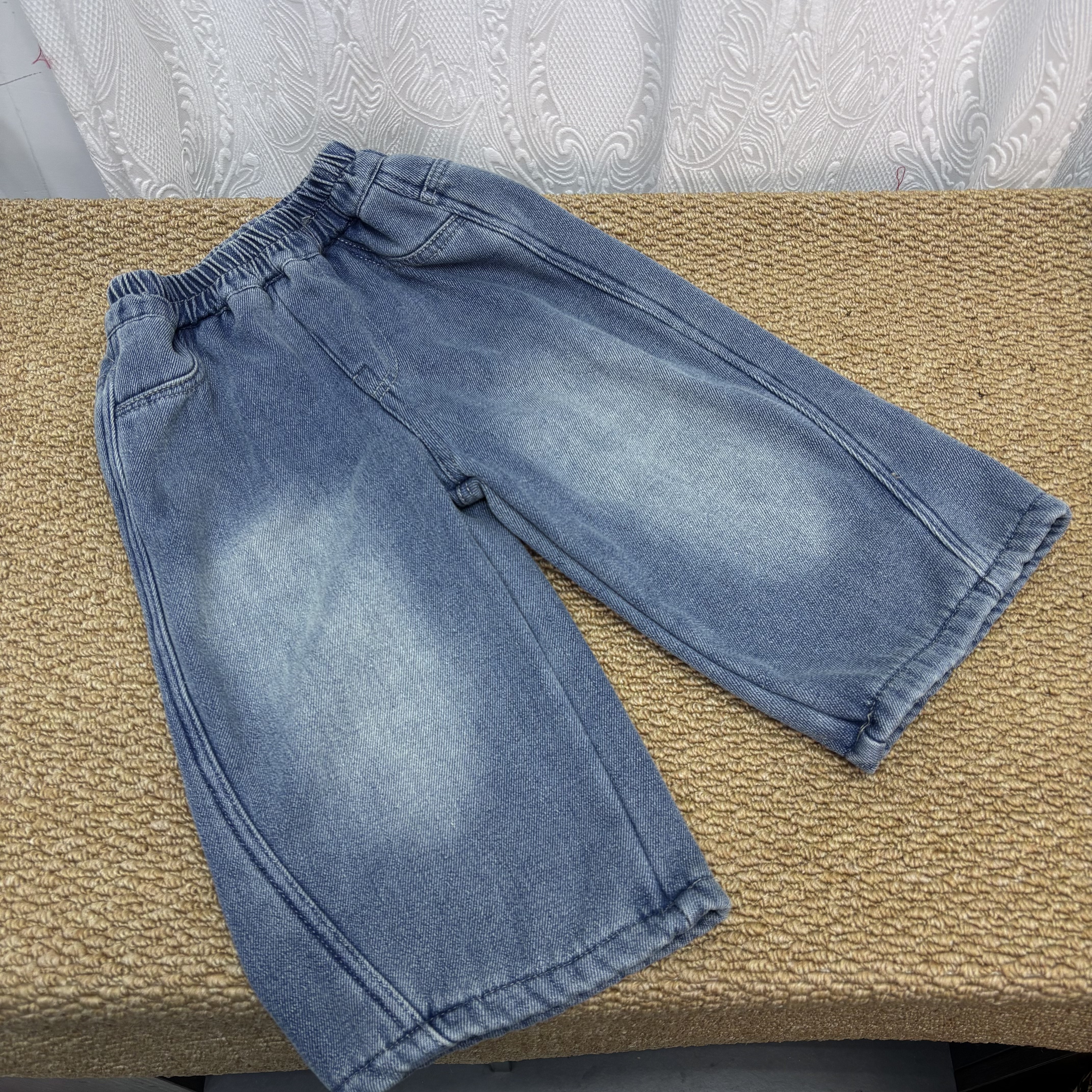 加绒牛仔百搭裤子