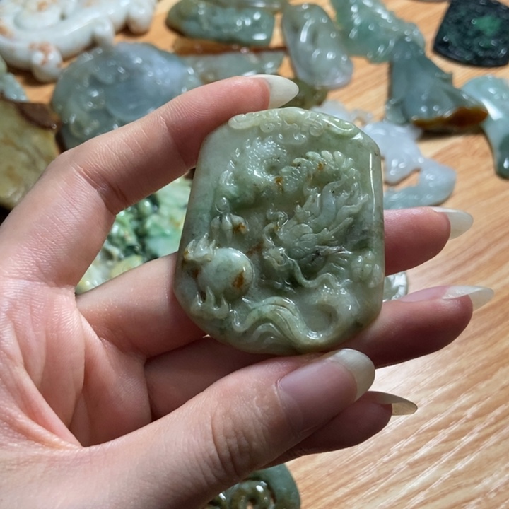 翡翠未镶嵌颈饰翡翠吊坠