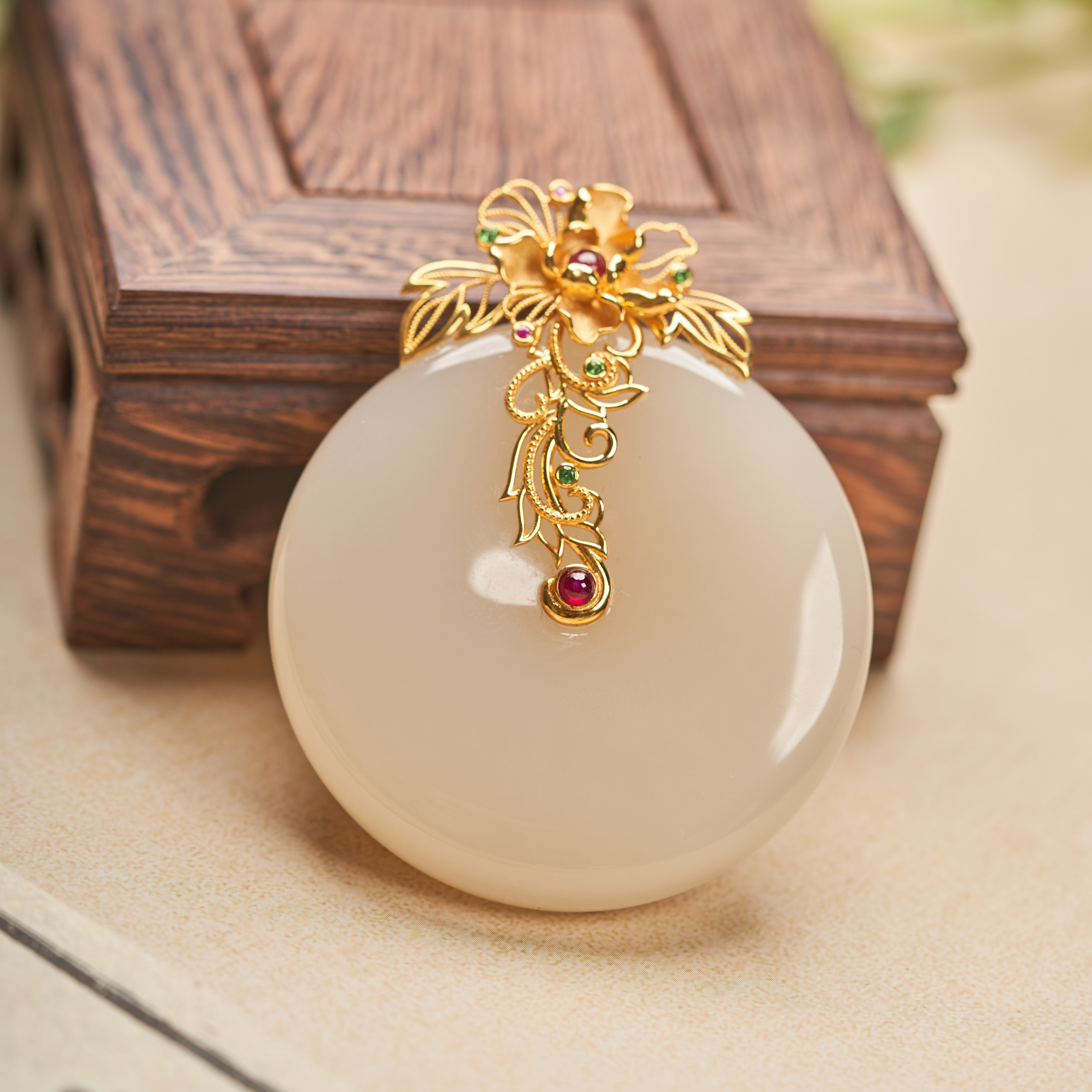 【玉氏珠宝】18K和田玉藕粉平安扣-约54*11mm CANYF0010016