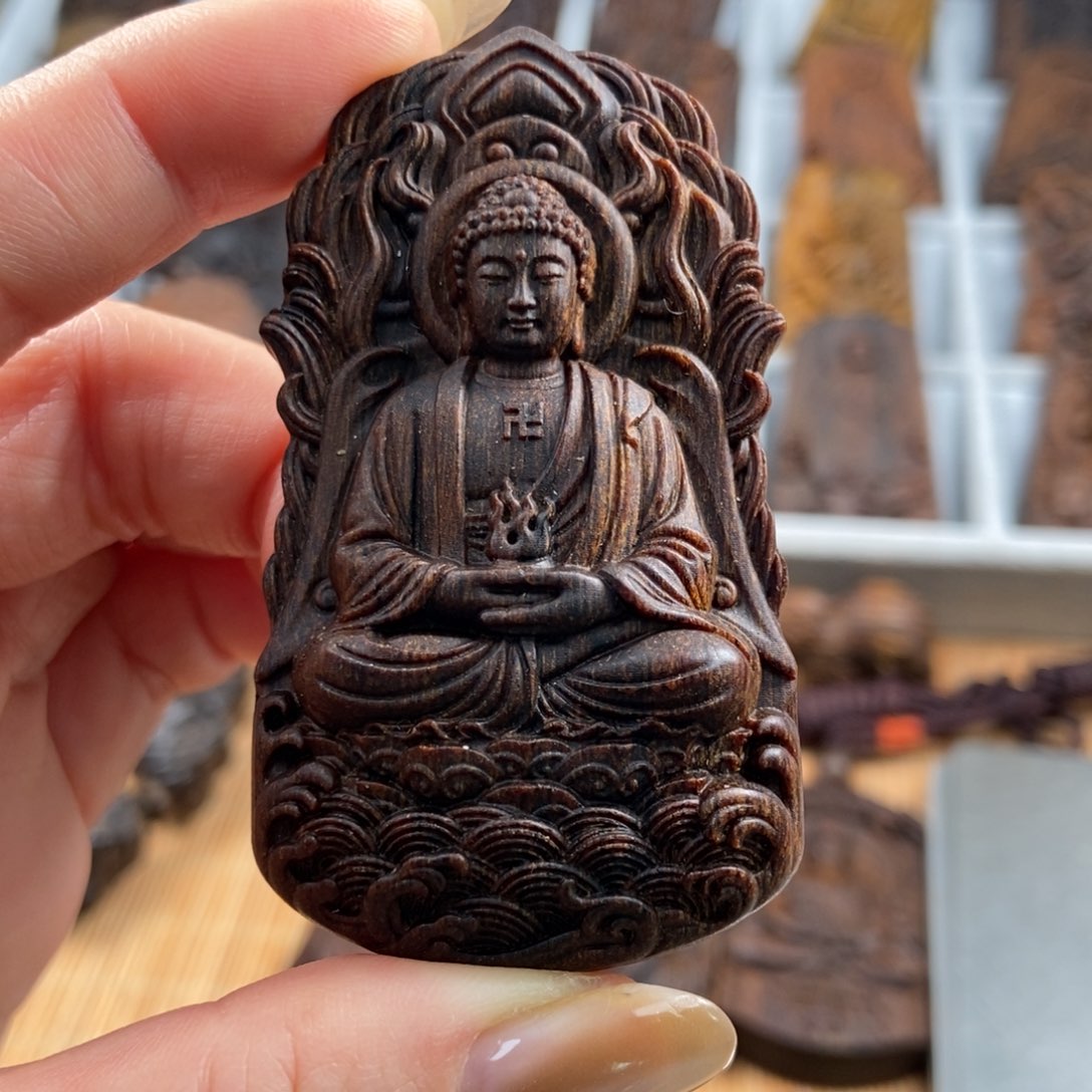 香榧木人****由文莱红油牌子