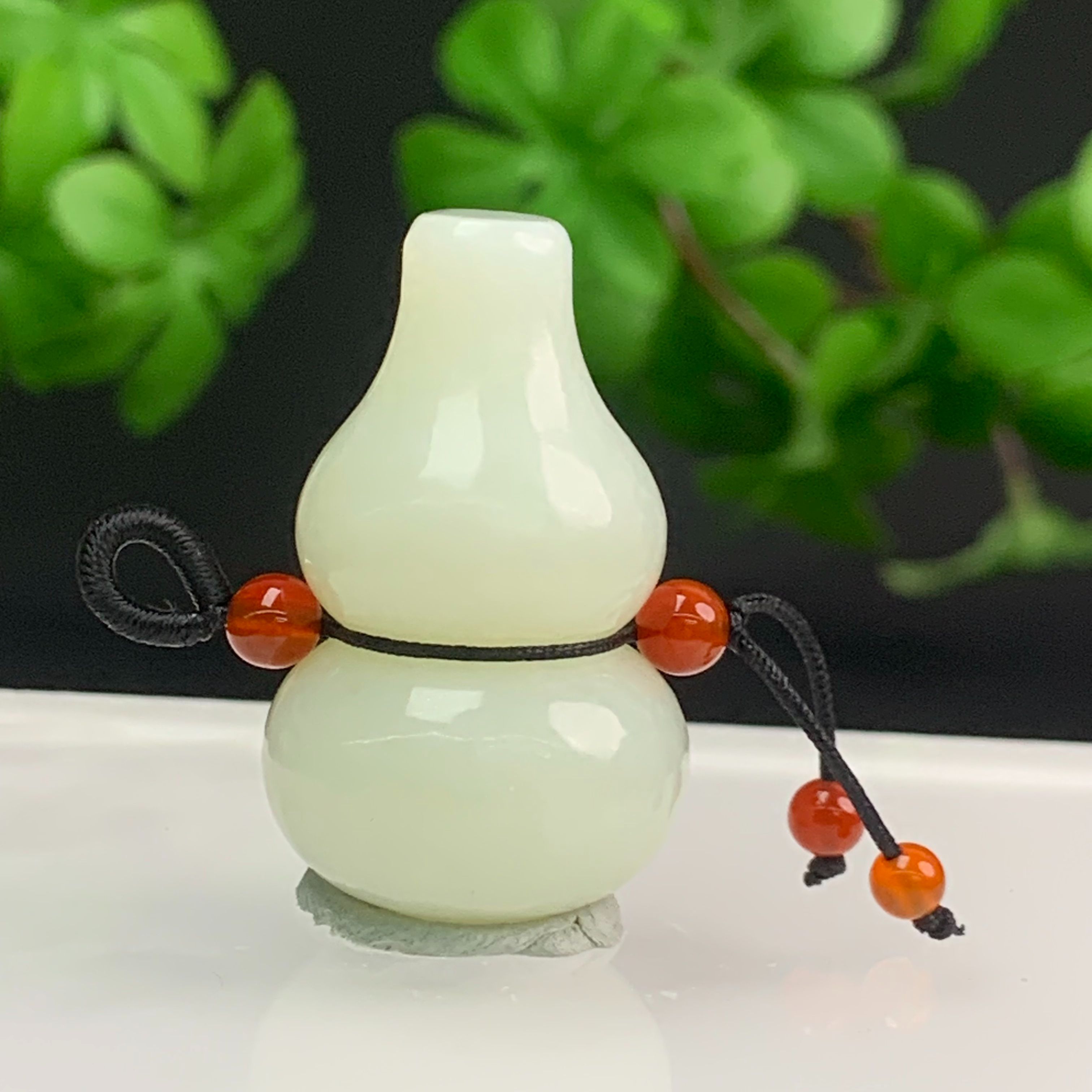 C002珠宝玉石精选和田玉吊坠