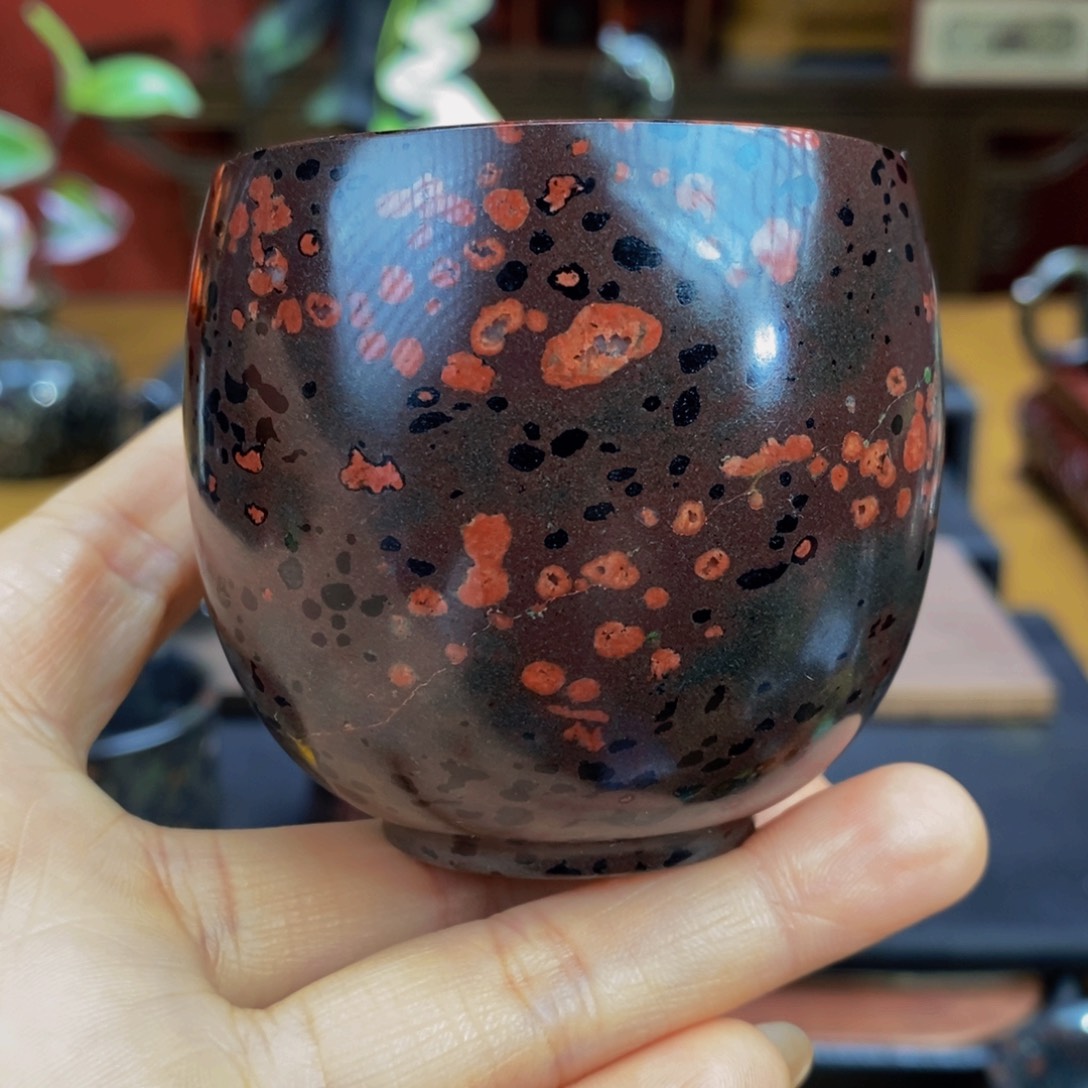 梅花玉精美梅花元宝杯