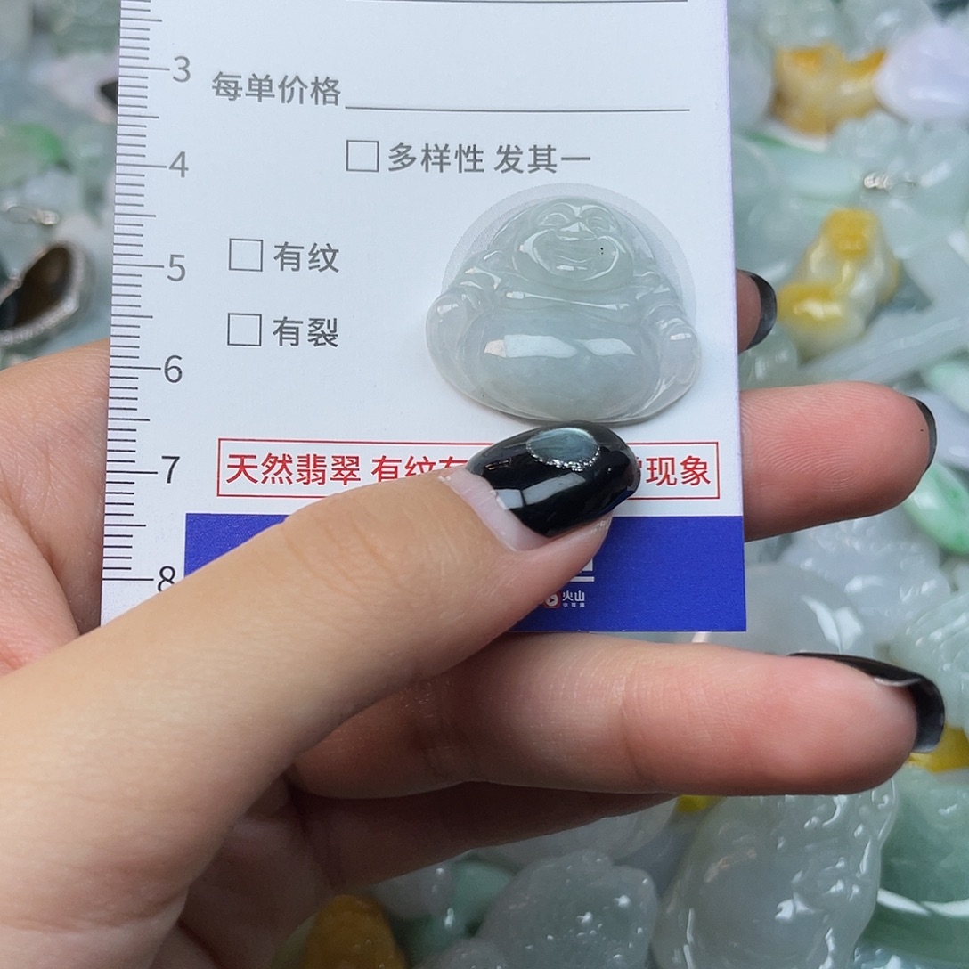 翡翠未镶嵌颈饰1179
