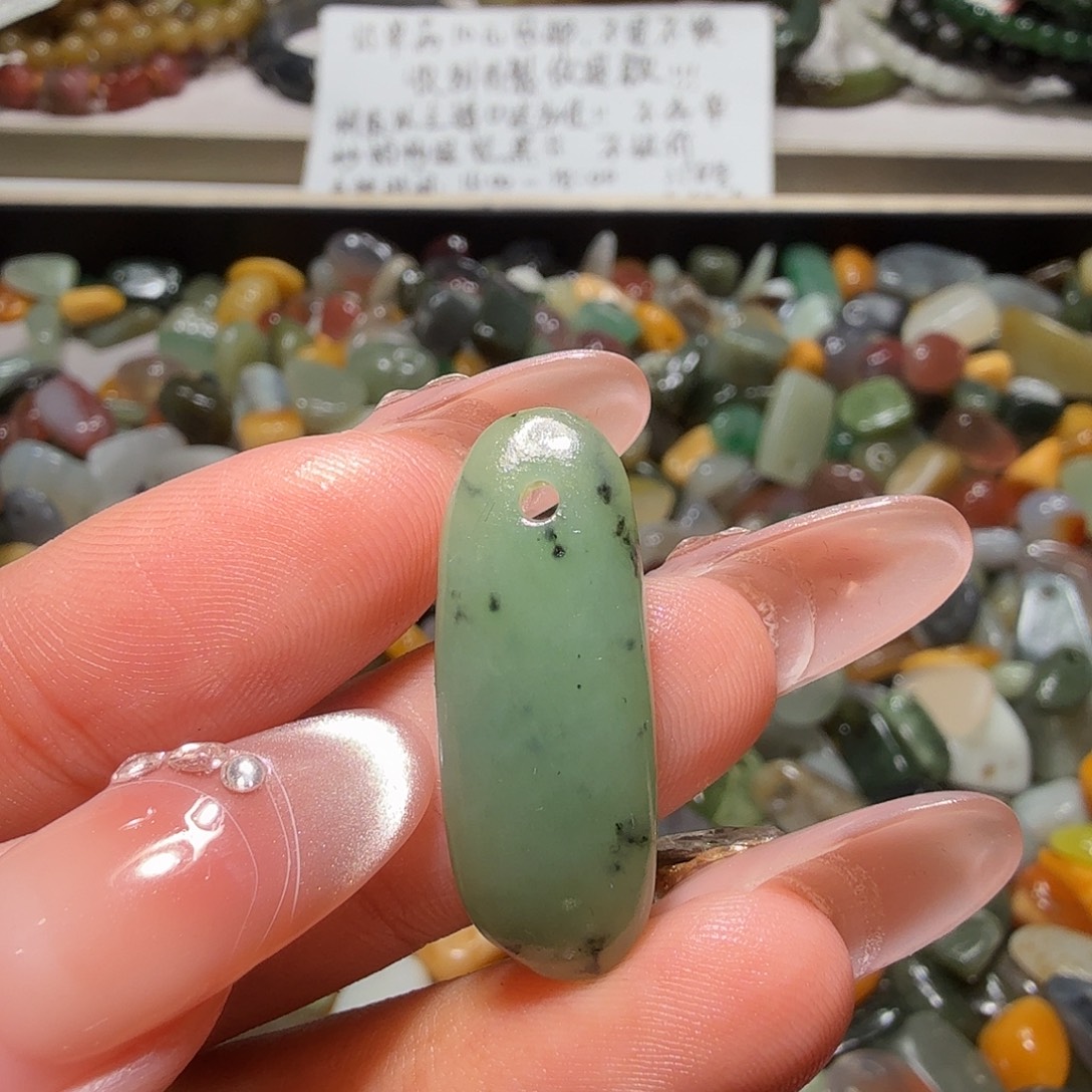 和田玉未镶嵌珠宝奇石