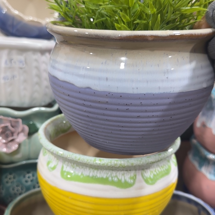 凑9块包邮，有孔，陶瓷花盆