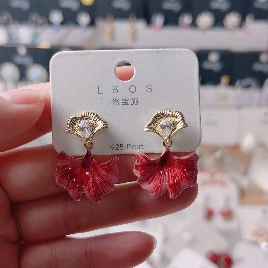 锆石纯铜合金耳环的