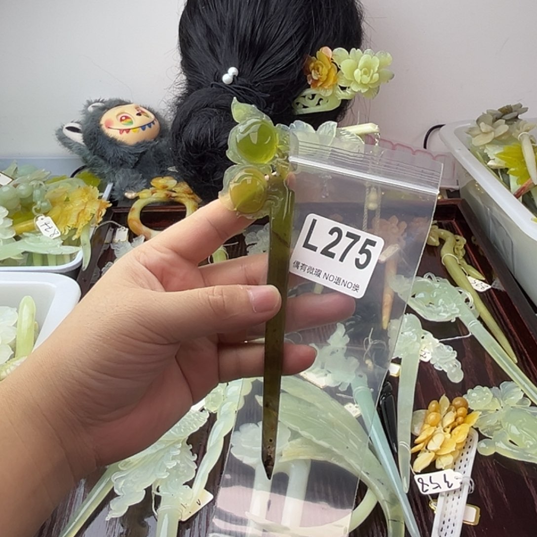 是***吖蛇纹石玉合金发饰