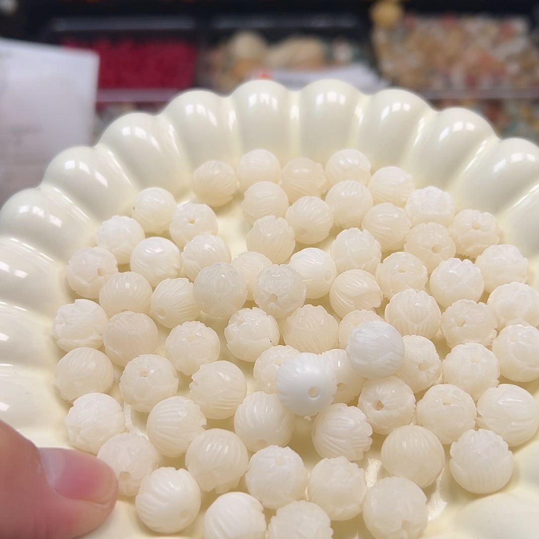 菩提根/象牙果手串100颗白色步步生莲
